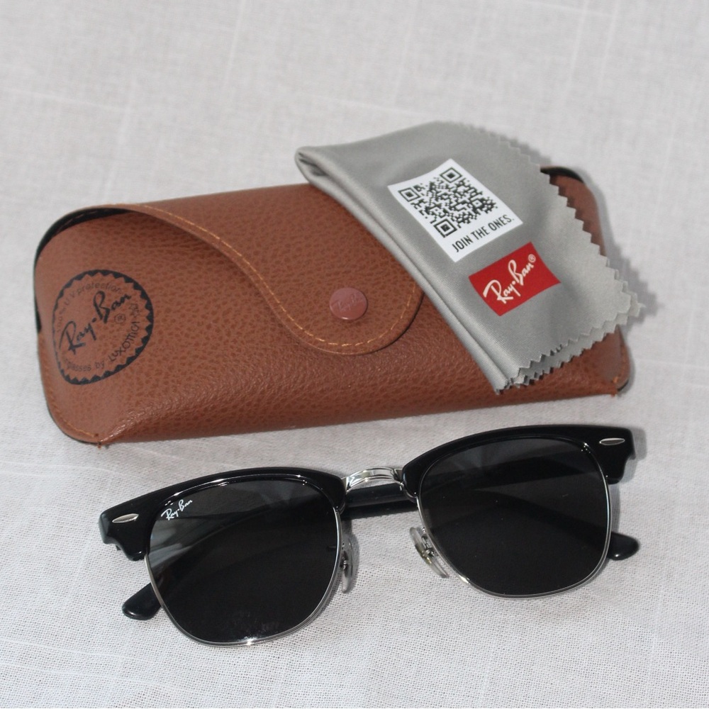 Ray-Ban Clubmaster Black Sunglasses with Case